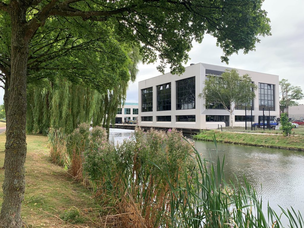 Neem contact op met Acrentis Learning